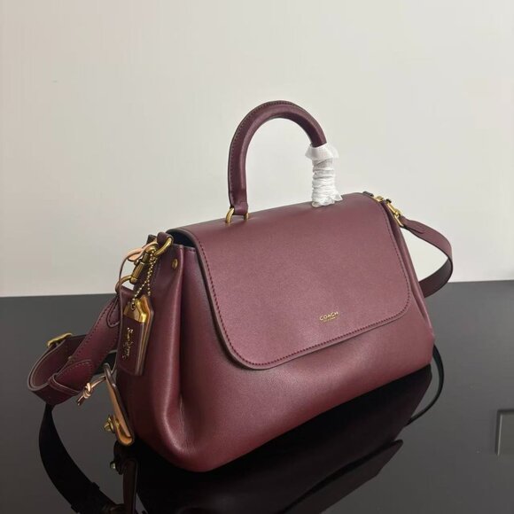 COACH women's SLOUCHY ROGUE handbag size 35.5*21*16 cm - Picture 2 of 9